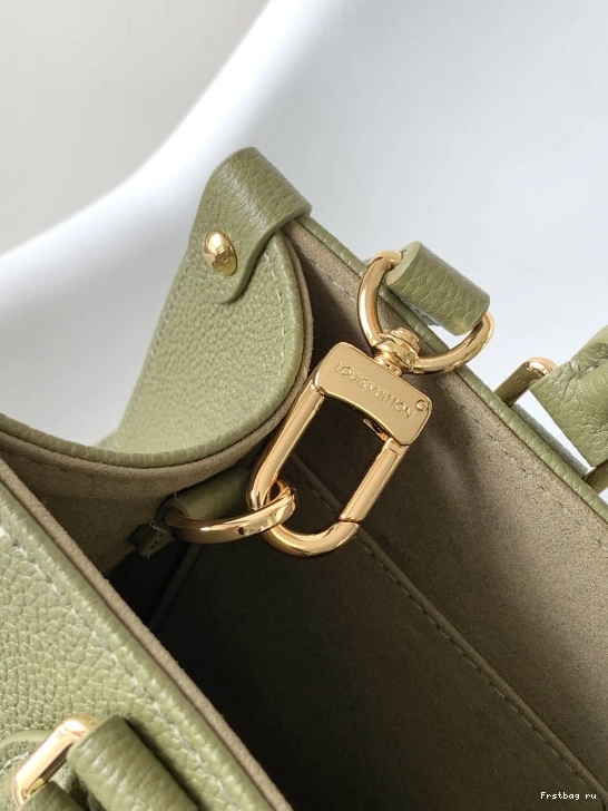 Frstbag ru VUITTON PM LOUIS ONTHEGO 0711